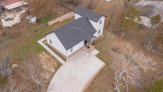 41 W Ozark Trail, Fayetteville, AR 72701