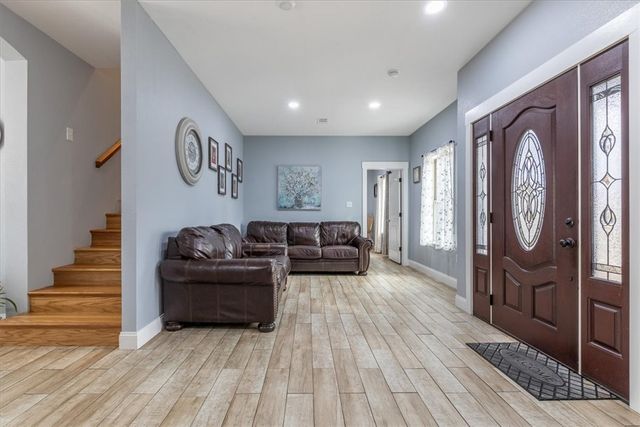 41 W Ozark Trail, Fayetteville, AR 72701