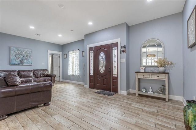 41 W Ozark Trail, Fayetteville, AR 72701