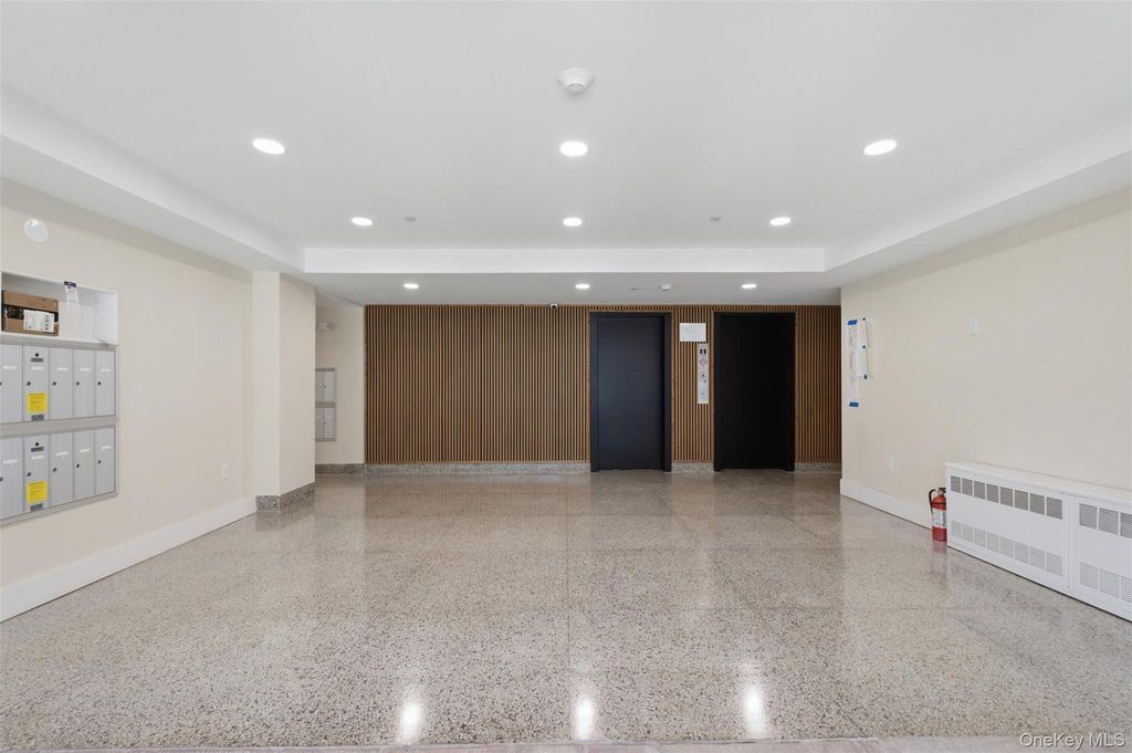 671 Bronx River Road 2N, Yonkers, NY 10704 — photo 2