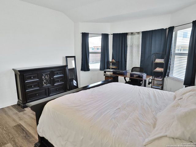 8443 Meadow Plains, San Antonio, TX 78254