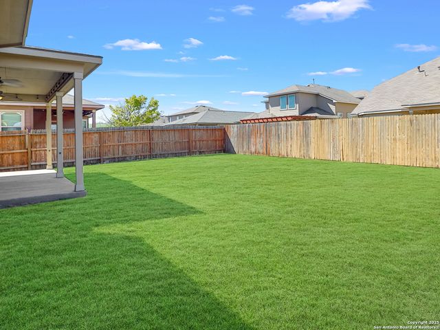 8443 Meadow Plains, San Antonio, TX 78254