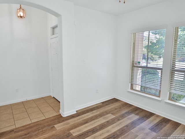 8443 Meadow Plains, San Antonio, TX 78254