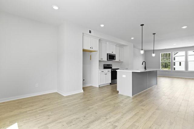 210 Somerset Acres Drive, Summerville, SC 29486
