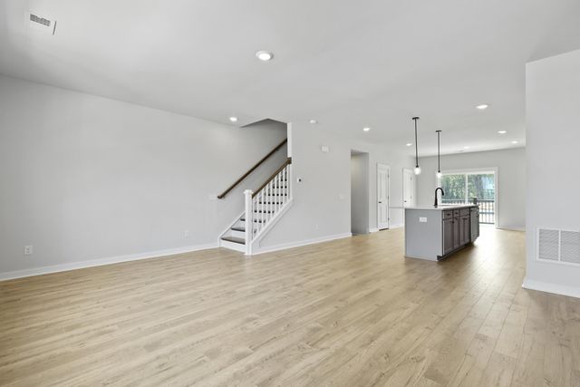 210 Somerset Acres Drive, Summerville, SC 29486
