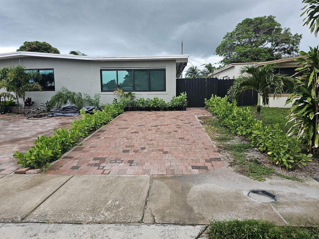 1330 NE 41st Drive 2, Pompano Beach, FL 33064