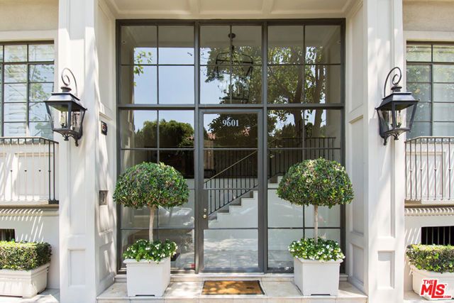 9601 Charleville Boulevard 7, Beverly Hills, CA 90212