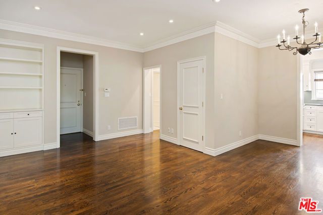 9601 Charleville Boulevard 7, Beverly Hills, CA 90212