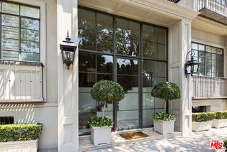9601 Charleville Boulevard 7, Beverly Hills, CA 90212