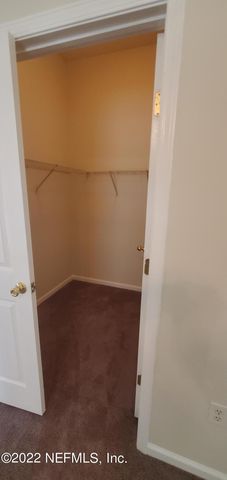 6094 MAGGIES Circle 107, Jacksonville, FL 32244