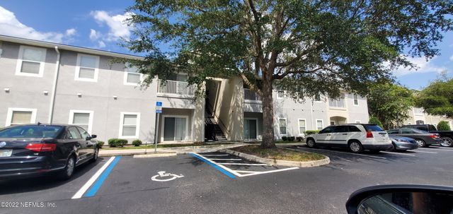 6094 MAGGIES Circle 107, Jacksonville, FL 32244