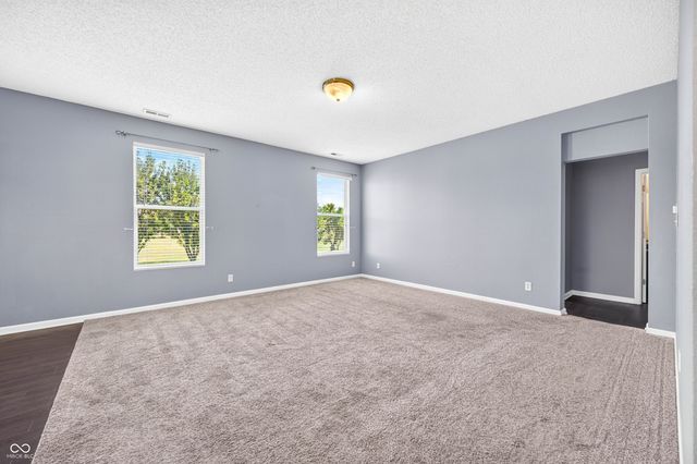 2148 Creekstone Drive, Columbus, IN 47201