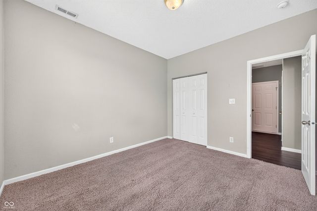 2148 Creekstone Drive, Columbus, IN 47201