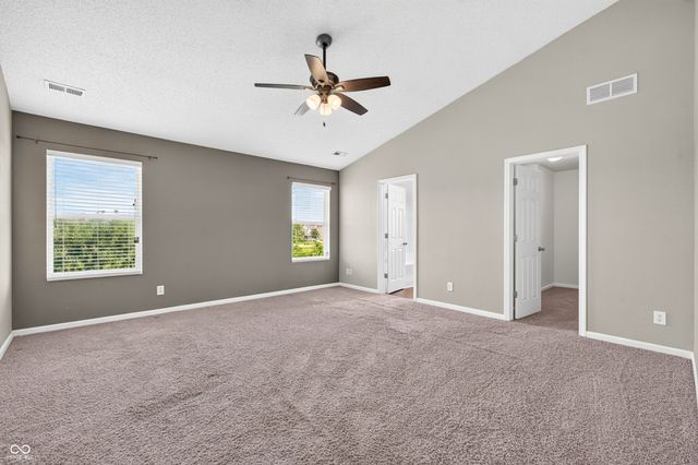 2148 Creekstone Drive, Columbus, IN 47201