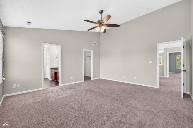 2148 Creekstone Drive, Columbus, IN 47201
