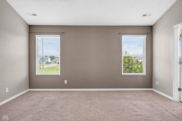 2148 Creekstone Drive, Columbus, IN 47201