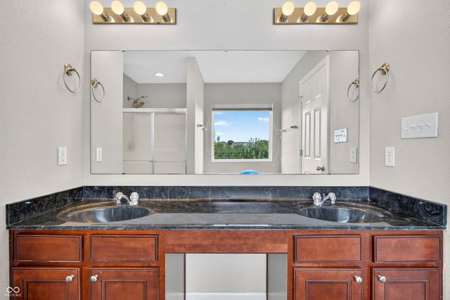 2148 Creekstone Drive, Columbus, IN 47201