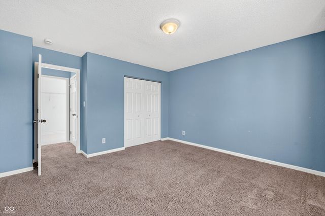 2148 Creekstone Drive, Columbus, IN 47201