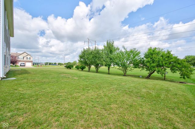 2148 Creekstone Drive, Columbus, IN 47201