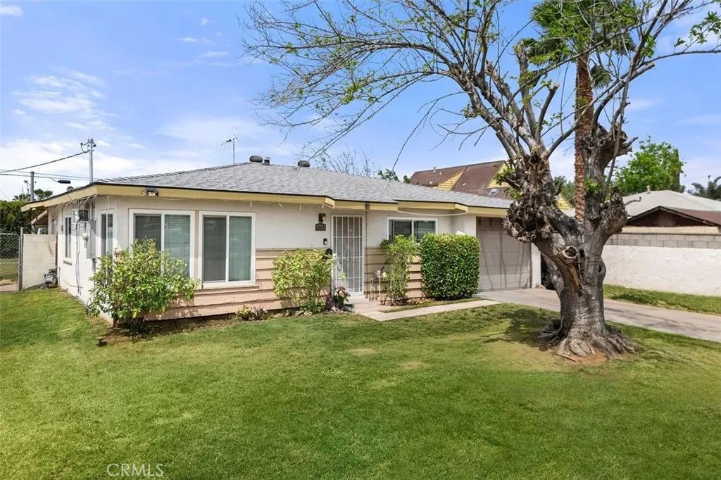 9721 Indiana Avenue, Riverside, CA 92503