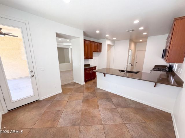 10964 N 161ST Avenue, Surprise, AZ 85379
