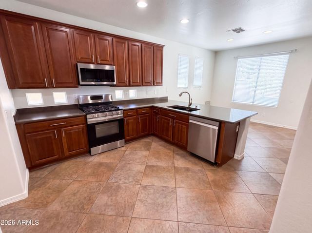 10964 N 161ST Avenue, Surprise, AZ 85379