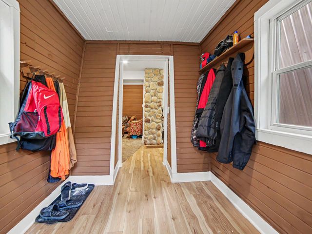 6859 Clover Road, Twin Lake, MI 49457