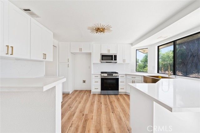 18085 Golden Leaf Lane, Woodcrest, CA 92504