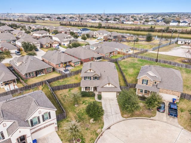 4435 Bearberry Avenue, Baytown, TX 77521