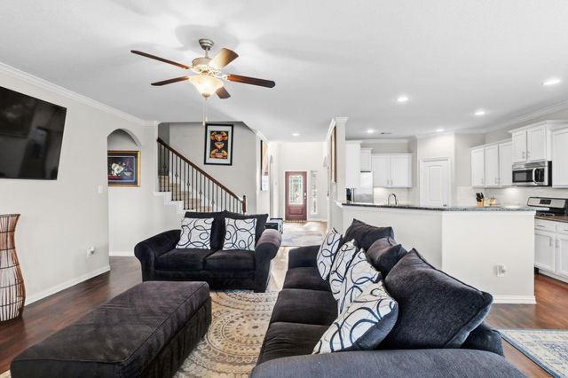 4435 Bearberry Avenue, Baytown, TX 77521