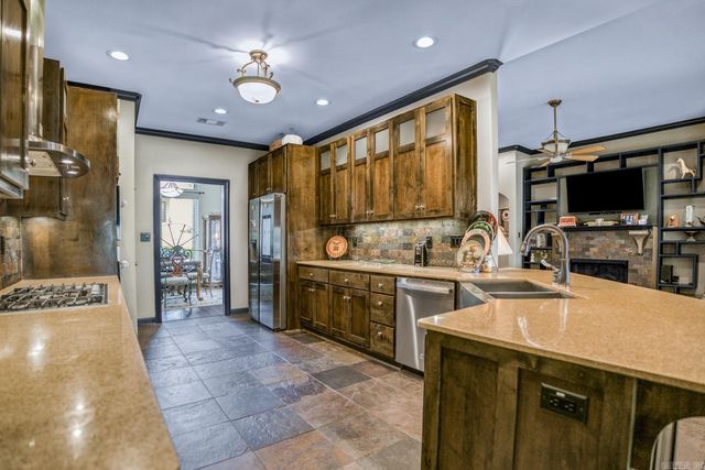 147 Oneida Way, Maumelle, AR 72113