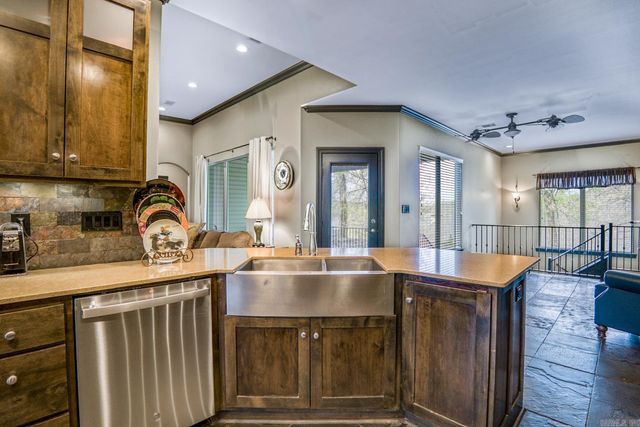 147 Oneida Way, Maumelle, AR 72113