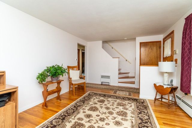 147 Glenellen Rd, Boston, MA 02132