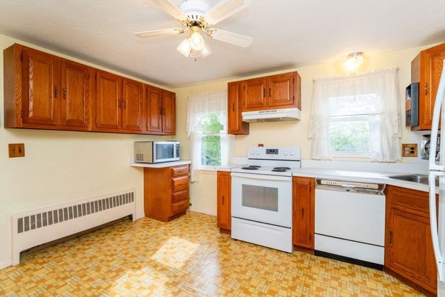 147 Glenellen Rd, Boston, MA 02132