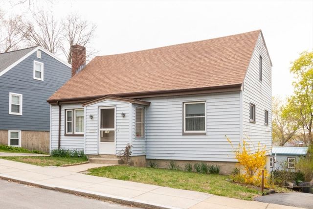 147 Glenellen Rd, Boston, MA 02132
