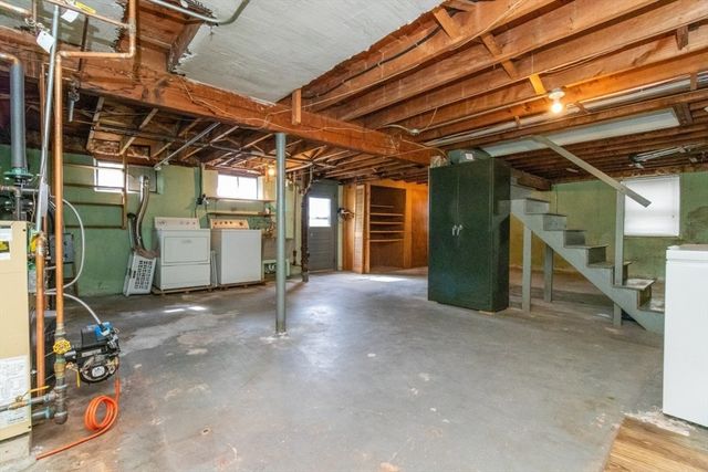 147 Glenellen Rd, Boston, MA 02132