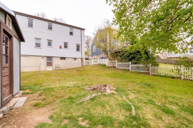 147 Glenellen Rd, Boston, MA 02132