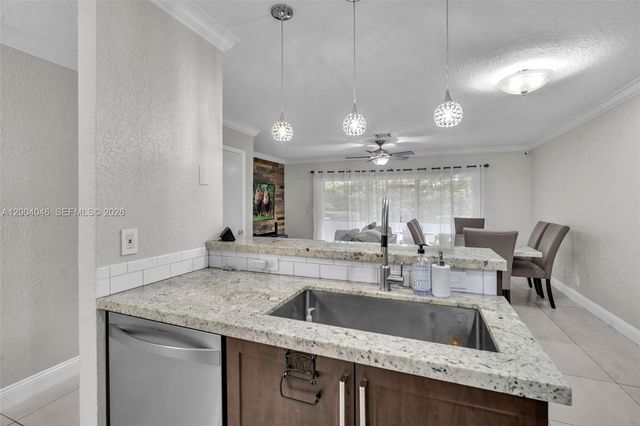 10112 Royal Palm Blvd 103-1, Coral Springs, FL 33065