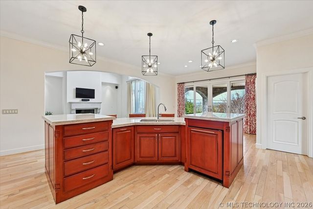 10703 S Forest Avenue, Jenks, OK 74037