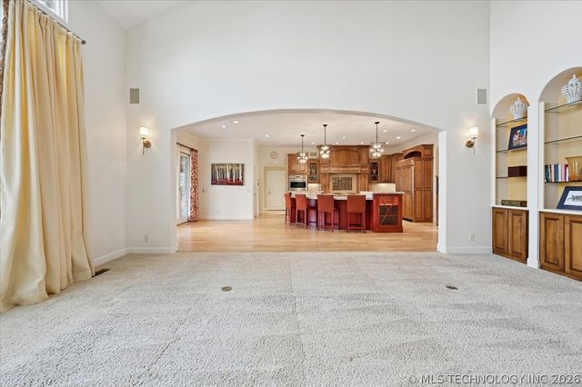 10703 S Forest Avenue, Jenks, OK 74037