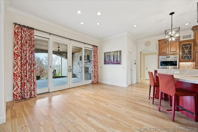 10703 S Forest Avenue, Jenks, OK 74037