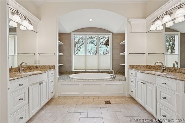 10703 S Forest Avenue, Jenks, OK 74037