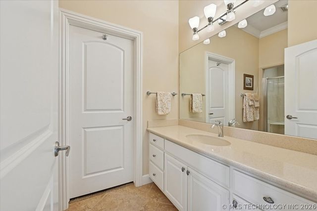 10703 S Forest Avenue, Jenks, OK 74037