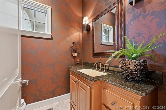 10703 S Forest Avenue, Jenks, OK 74037