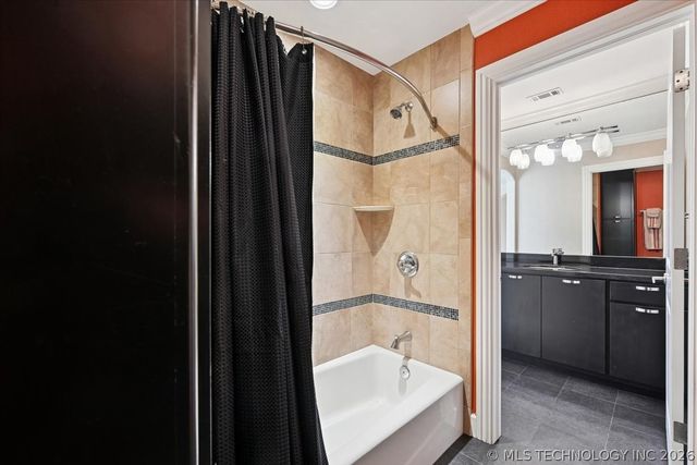 10703 S Forest Avenue, Jenks, OK 74037