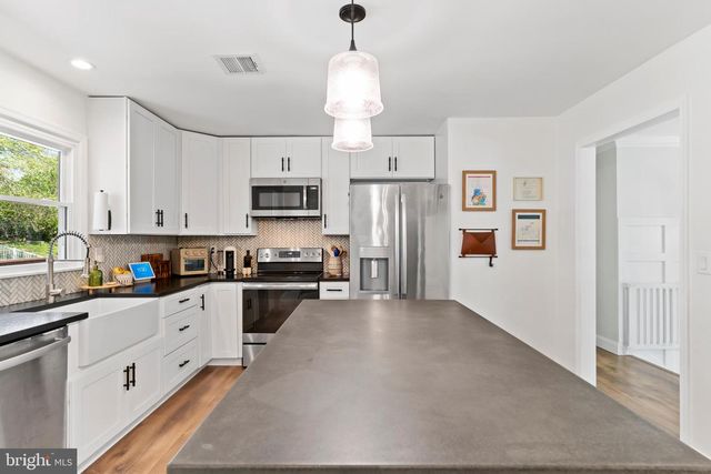 5242 TERRACE RD, Mechanicsburg, PA 17050