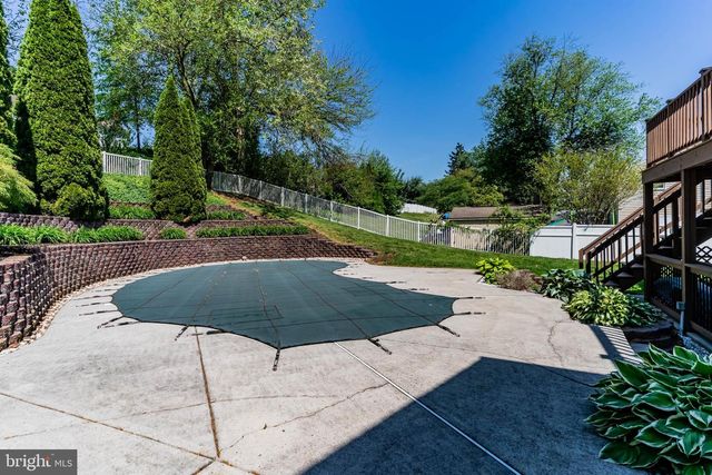 5242 TERRACE RD, Mechanicsburg, PA 17050