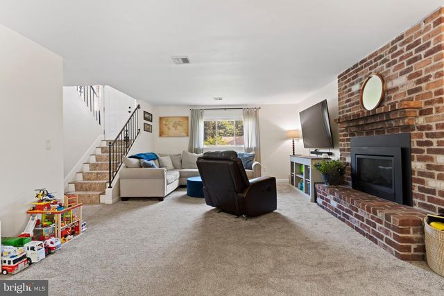 5242 TERRACE RD, Mechanicsburg, PA 17050