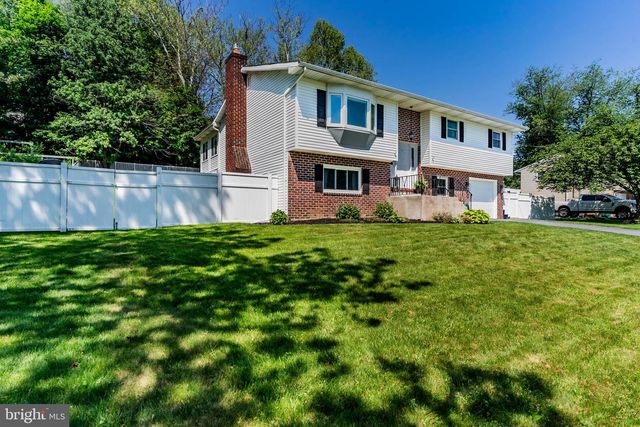 5242 TERRACE RD, Mechanicsburg, PA 17050