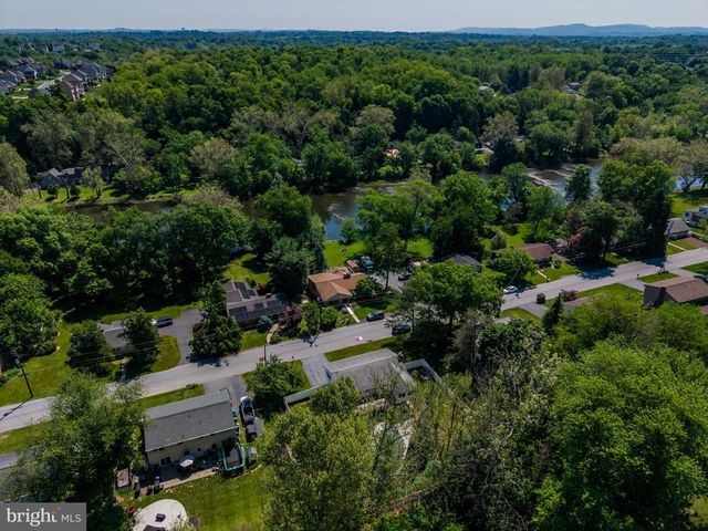 5242 TERRACE RD, Mechanicsburg, PA 17050